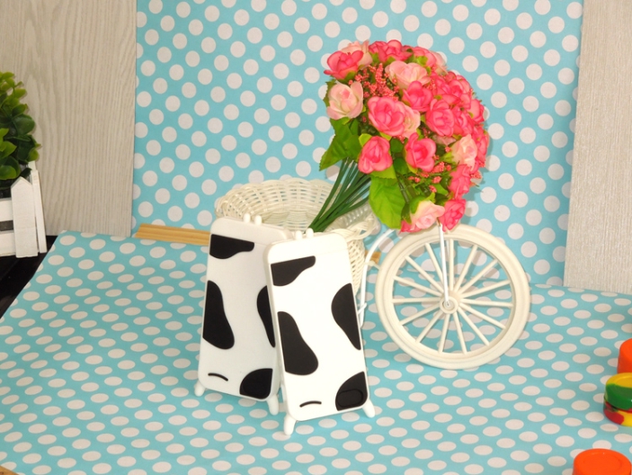 矽膠雙色(sè)手(shǒu)機套