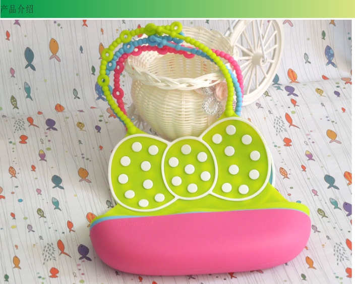 寶(bǎo)寶矽膠圍嘴兜